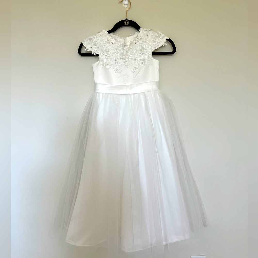 Ball-Gown/Princess Scoop Floor-Length Ivory Satin/Tulle Flower Girl Dress
